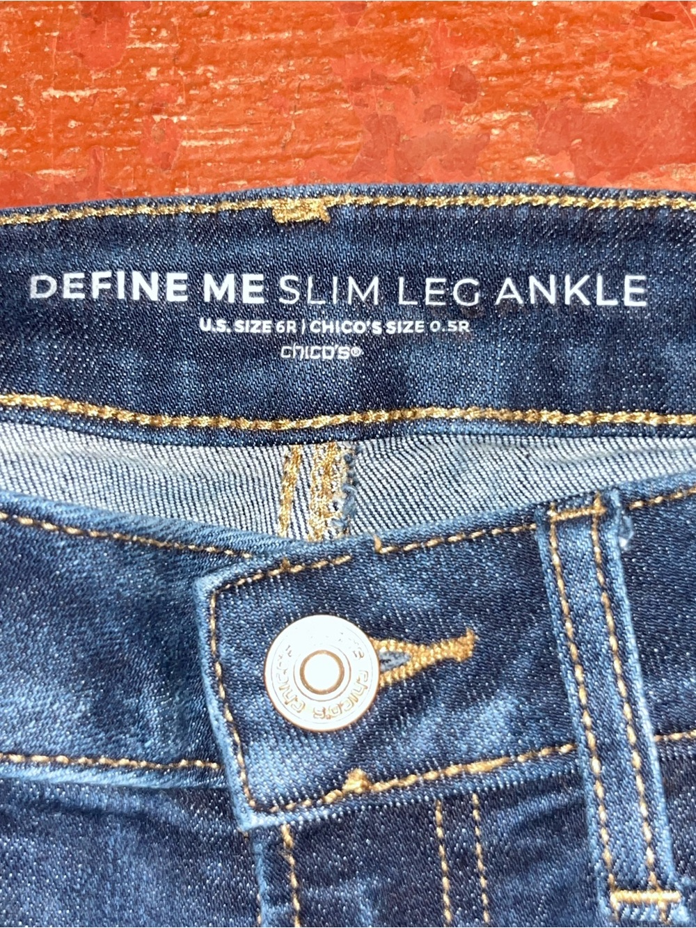 Women’s Chico’s Define Me Slim Leg Ankle Size 6R Jeans